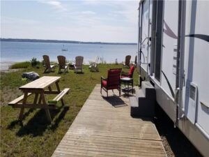 Roulotte du site #4 à louer au Camping Les Maisonnettes - Vacances Nouveau-Brunswick